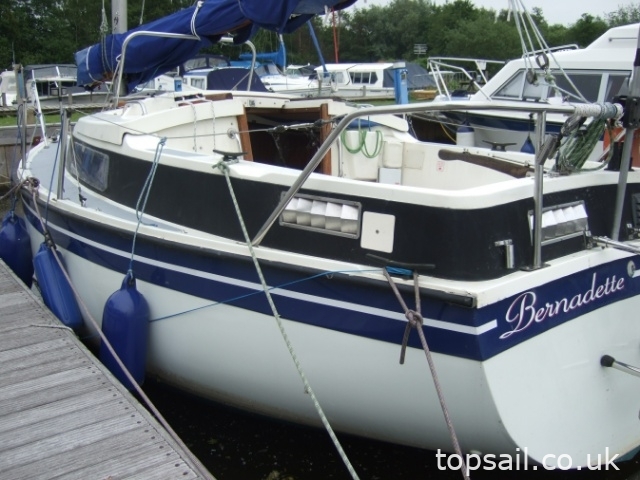1982 Newbridge Navigator 19 Junk Rig