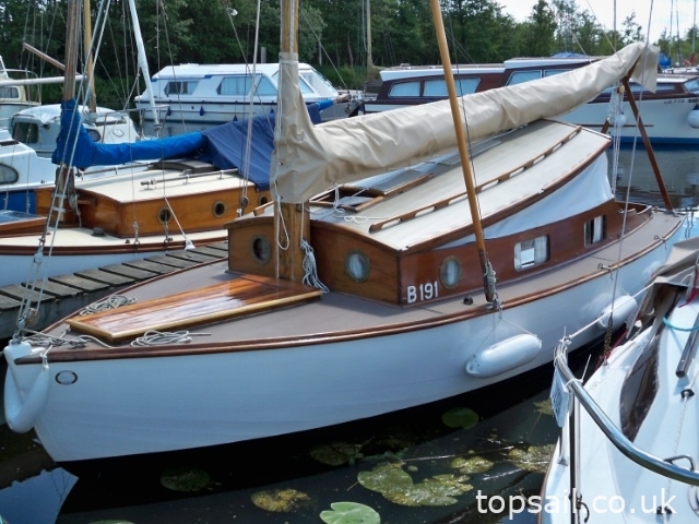 1939 Moore’s Reedling Class River Cruiser