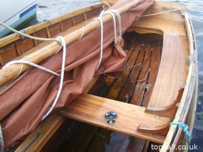 1992 Gunter Rigged Sailing Dinghy