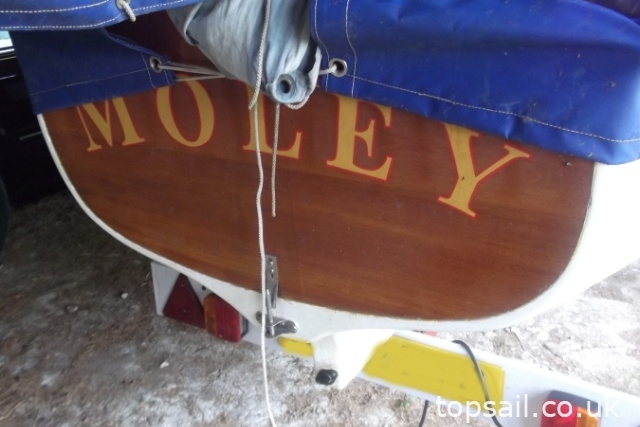 1993 Traditionally Styled GRP Broads Sailing Dinghy & Trailer