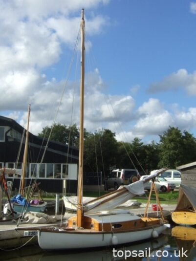 1984 Thurne Restricted Class Sailing Cruiser