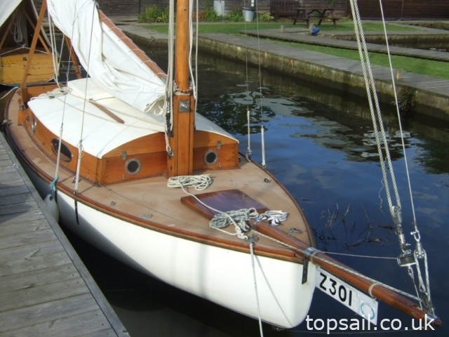 1984 Thurne Restricted Class Sailing Cruiser