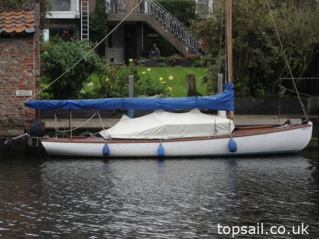 1938 Ernest Woods River Cruiser Class & Trailer