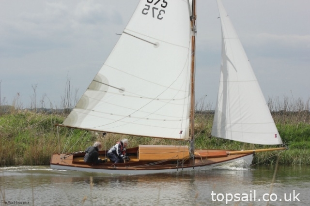 1970 River Cruiser Class Broads Yacht & Trailer