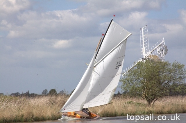 1970 River Cruiser Class Broads Yacht & Trailer