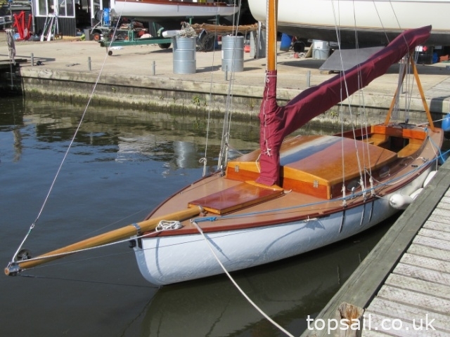 1970 River Cruiser Class Broads Yacht & Trailer