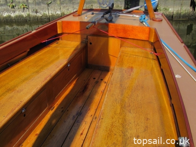 1970 River Cruiser Class Broads Yacht & Trailer