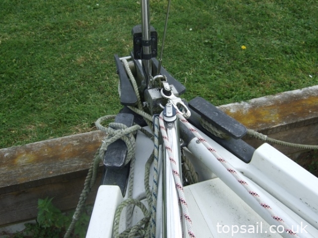 1987 Pegasus 700 (Shallow Fin Keel)