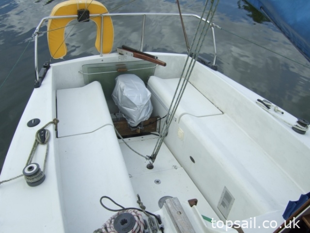 1987 Pegasus 700 (Shallow Fin Keel)