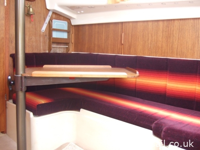 1987 Pegasus 700 (Shallow Fin Keel)