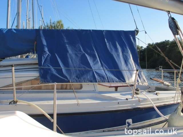 1987 Pegasus 700 (Shallow Fin Keel)