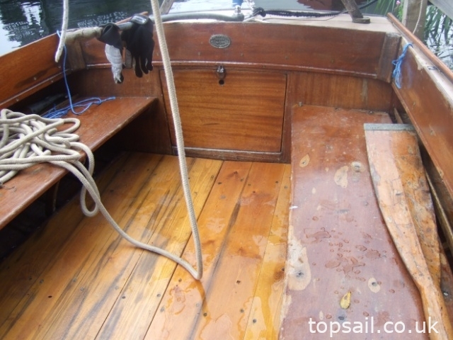 1939 Hunter’s Woodcut Class Lug Sail Half Decker