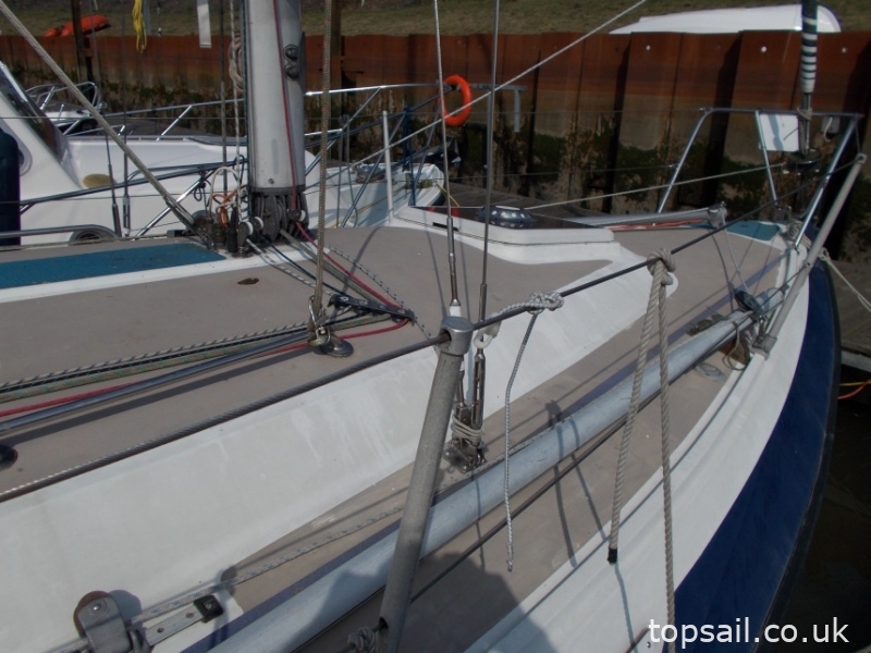 1980 Nicholson 27/CN27