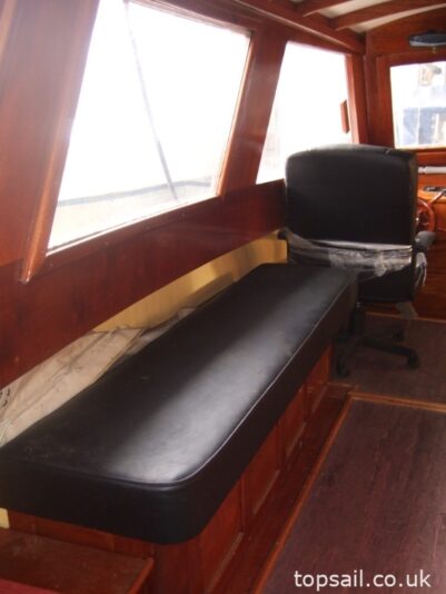 2012 Jaunty 20 Electric Powered Day Launch/Picnic Boat