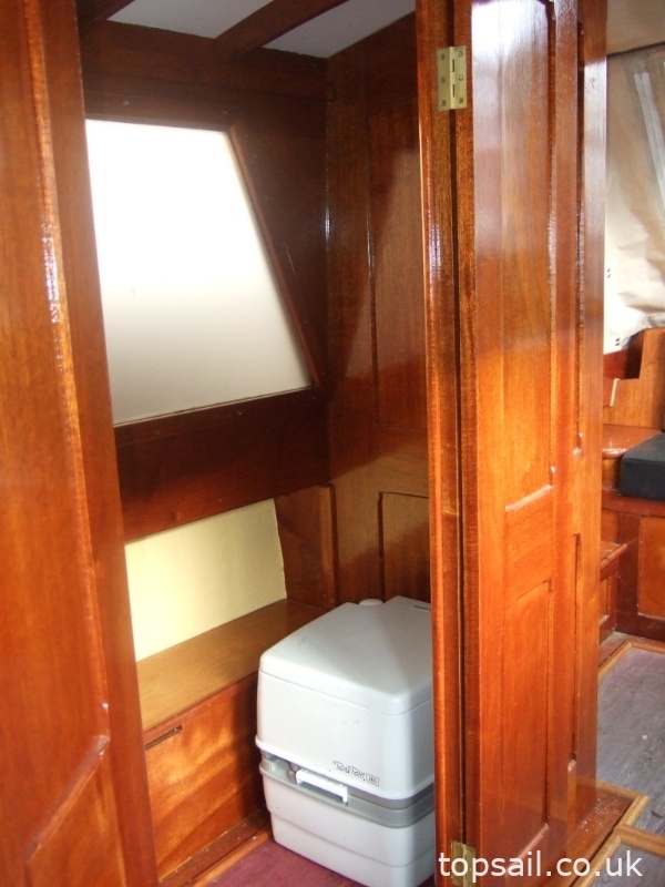 2012 Jaunty 20 Electric Powered Day Launch/Picnic Boat