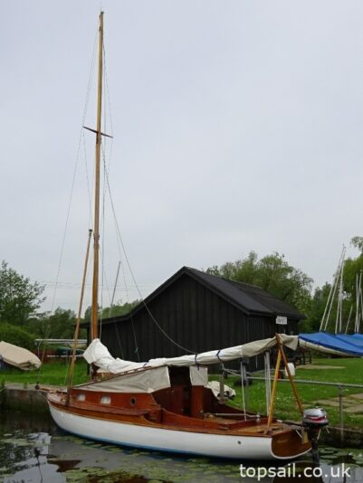 1946 Woods Gay Lady Class River Cruiser