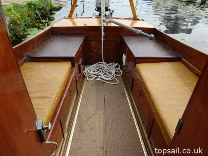 1946 Woods Gay Lady Class River Cruiser