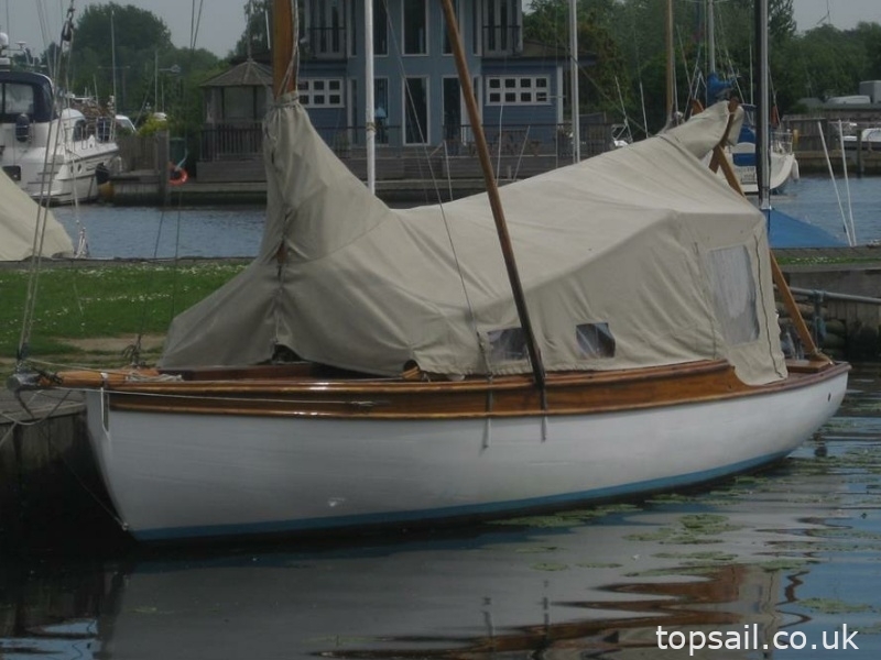 1946 Woods Gay Lady Class River Cruiser