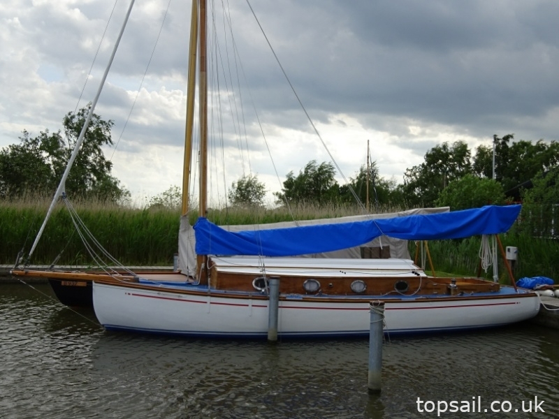 1935 Applegate Cordon Rouge Class River Cruiser