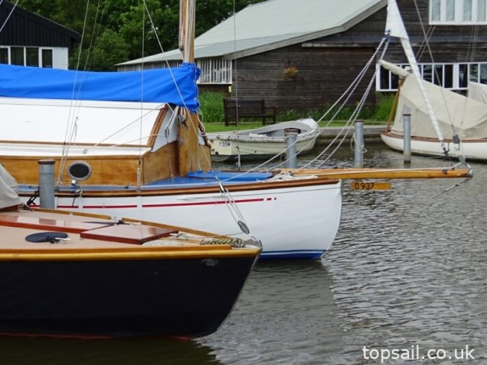 1935 Applegate Cordon Rouge Class River Cruiser