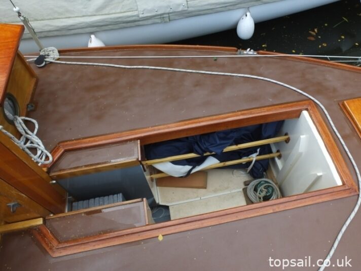 2004 Unique River Cruiser Class Sailing Cruiser