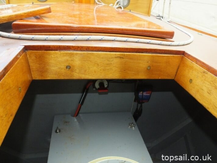 2004 Unique River Cruiser Class Sailing Cruiser