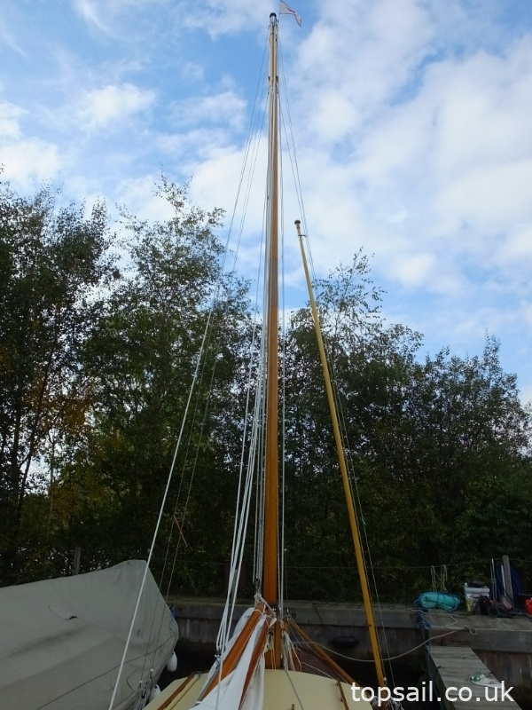 2004 Unique River Cruiser Class Sailing Cruiser