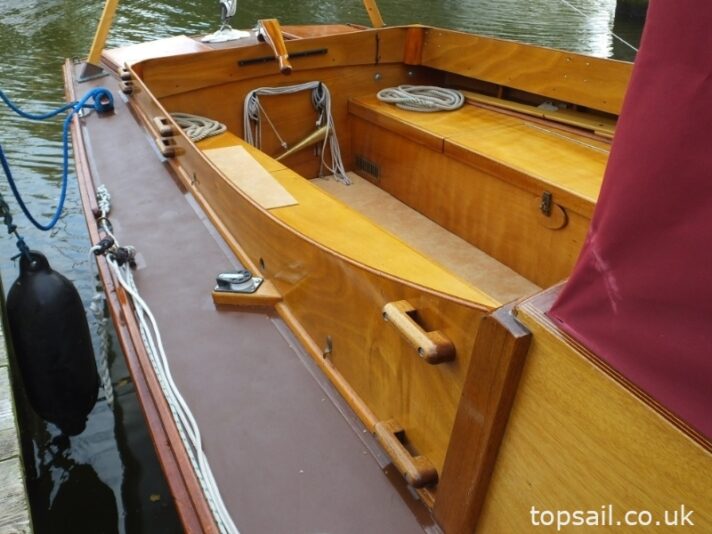 2004 Unique River Cruiser Class Sailing Cruiser