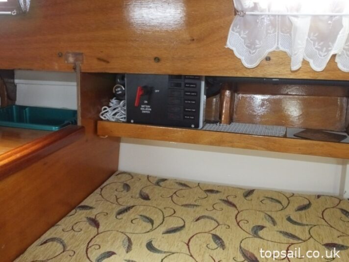 2004 Unique River Cruiser Class Sailing Cruiser