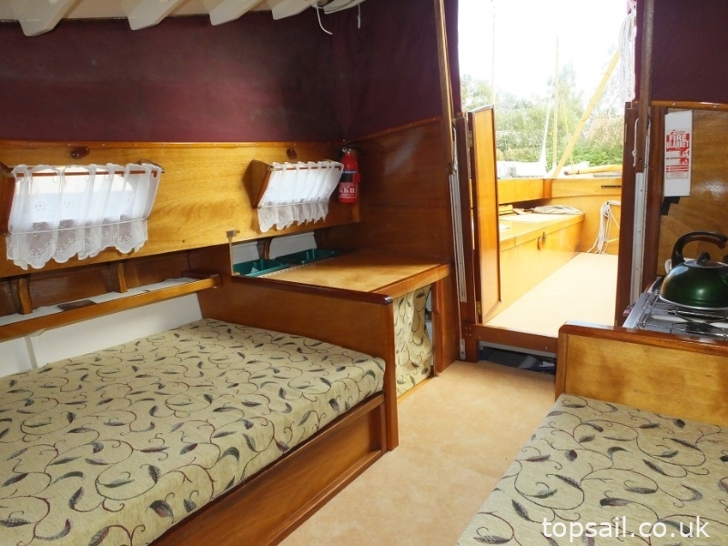 2004 Unique River Cruiser Class Sailing Cruiser