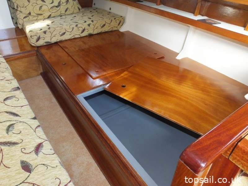 2004 Unique River Cruiser Class Sailing Cruiser