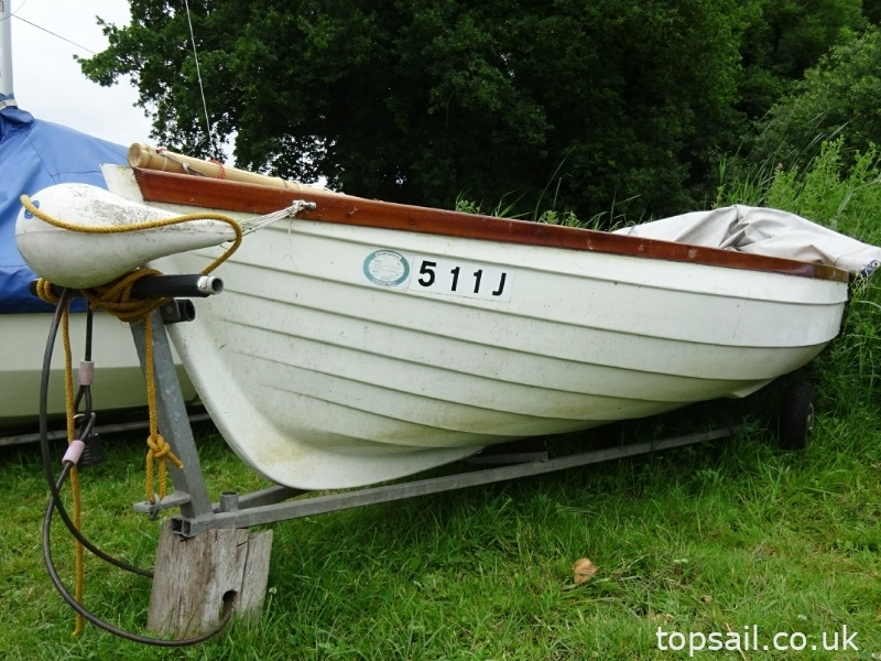 1999 Lug Sail Simulated Clinker GRP Dinghy & Trailer