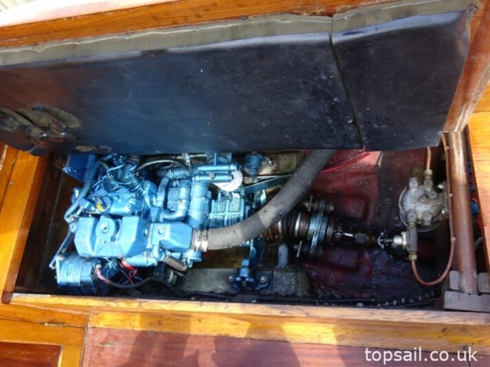 1985 Easticks 28 River Cruiser (GRP Hull)