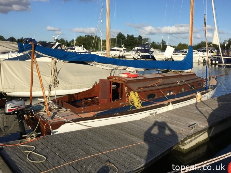 1932 Golden Dawn Class River Cruiser