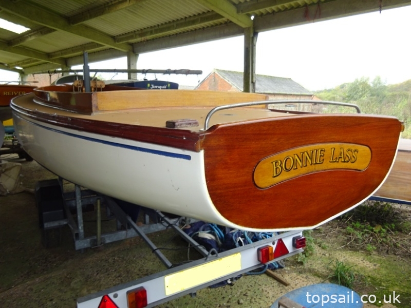 1990 GRP Lug Sail Half Decker & Trailer