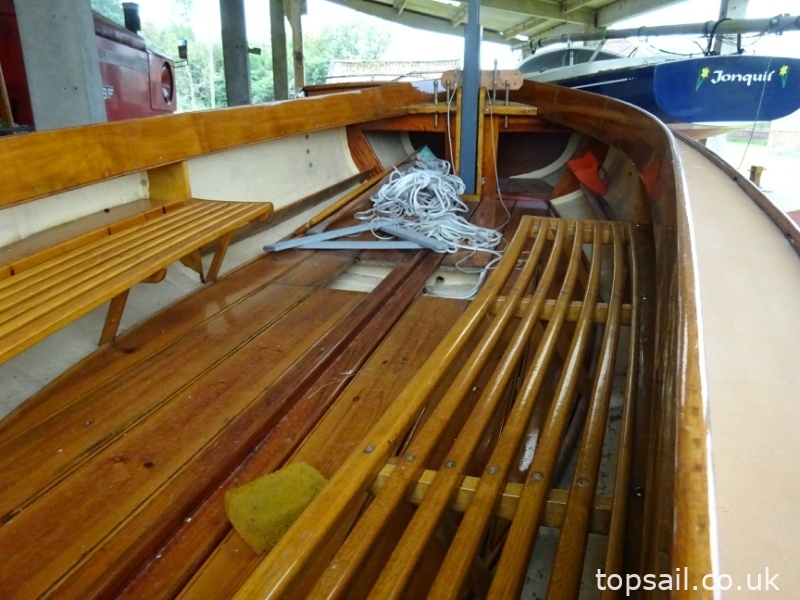 1990 GRP Lug Sail Half Decker & Trailer