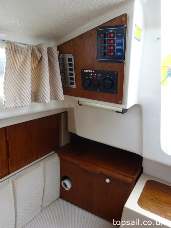 1989 Pegasus 700
