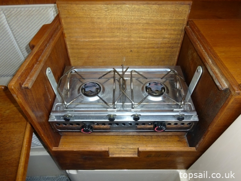 1989 Pegasus 700
