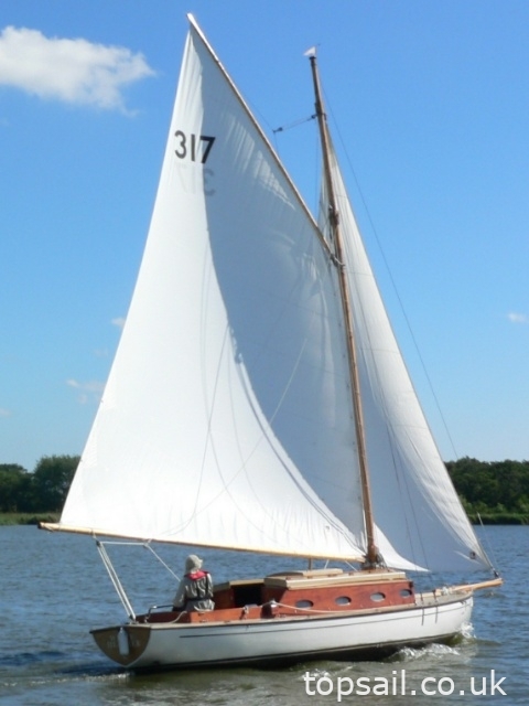1993 Colin Facey 28 River Cruiser (GRP Hull)