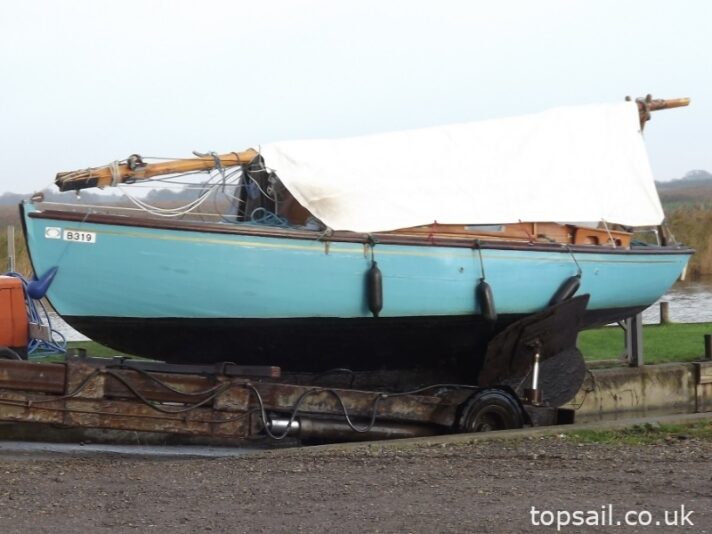 1950 Willow Wren Class River Cruiser