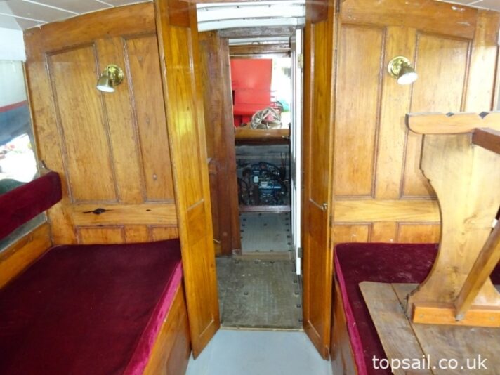 1900 Classic Edwardian Cabin Launch & Trailer