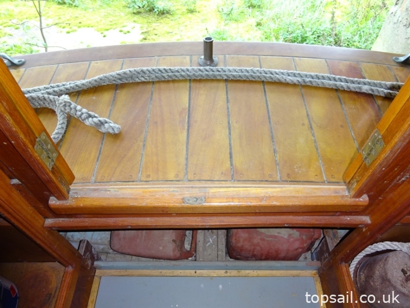 1900 Classic Edwardian Cabin Launch & Trailer