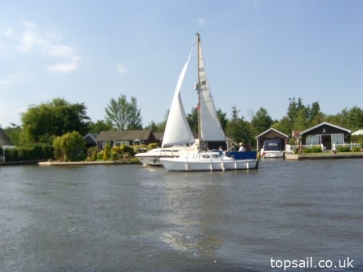 1980 Seamaster Sailer 23 (Trailer Available)