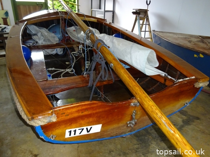 1972 Yachting World Dayboat (YWDB) & Trailer