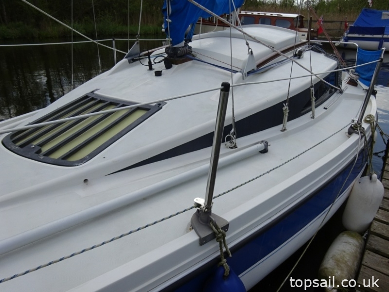 1986 Pegasus 700 (Bilge Keel)