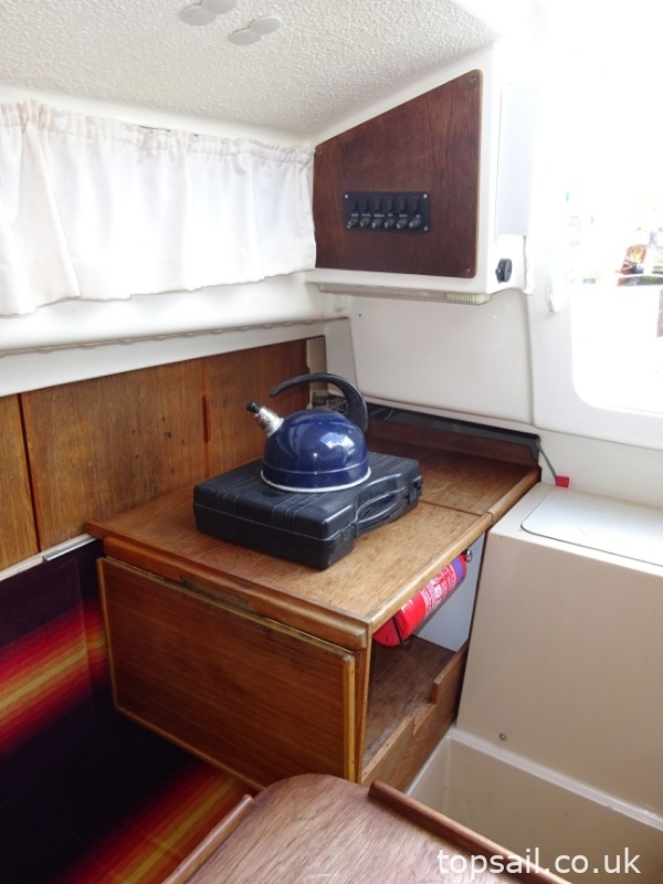 1986 Pegasus 700 (Bilge Keel)
