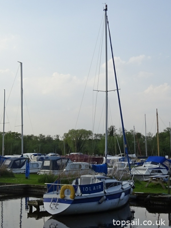 1986 Pegasus 700 (Bilge Keel)