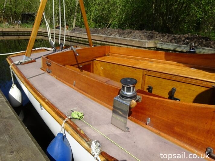 1980 Farrington 25 RCC (Trailer Available)