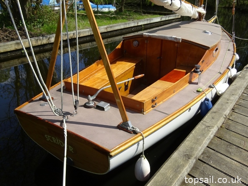 1980 Farrington 25 RCC (Trailer Available)