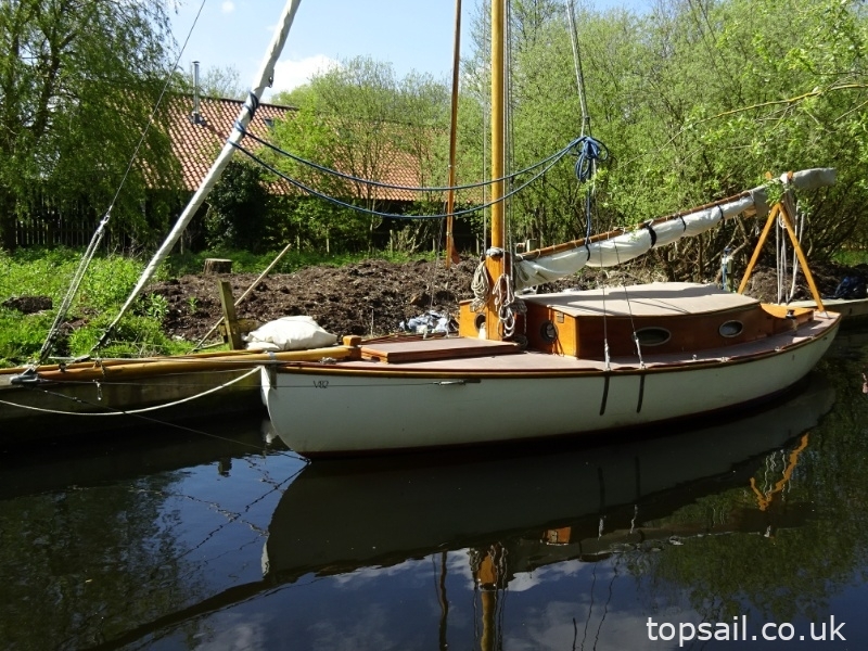 1980 Farrington 25 RCC (Trailer Available)